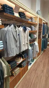 فروشگاه پوشاک ادگرس