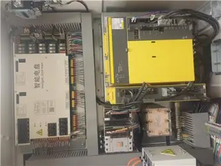 تعمیرات و راه اندازی ماشین آلات CNC/PLC