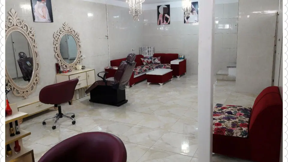 عروس سرای مانلی