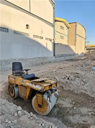 خدمات آسفالت کاری / اکیپ پخش آسفالت غلتک سراسر تهران کرج