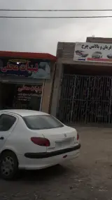 فروشگاه لبنیات محلی