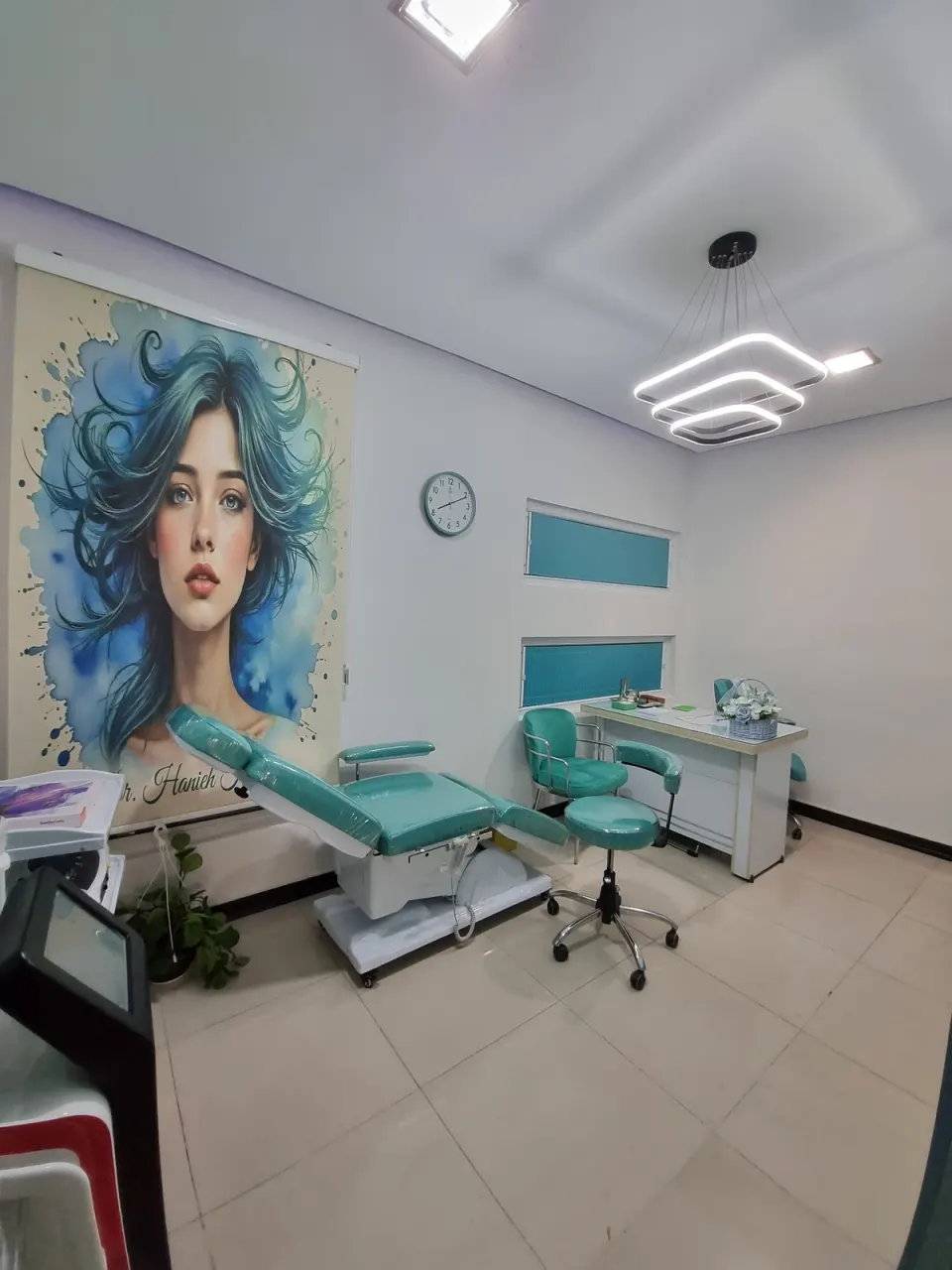 مطب دکتر هانیه کاظمی