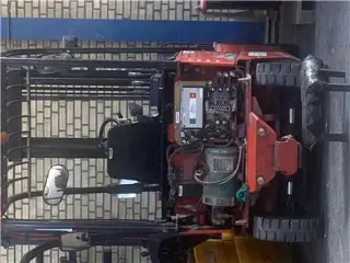 تعمیرکار لیفتراک و شارژر لیفتراک