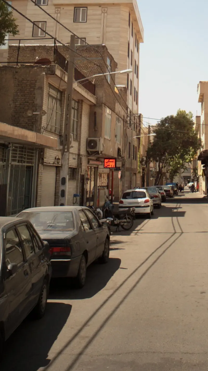 املاک روشن خاوران