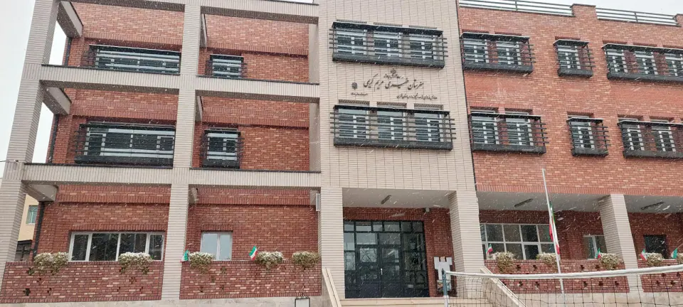 هنرستان مریم کریمی شیرازیا