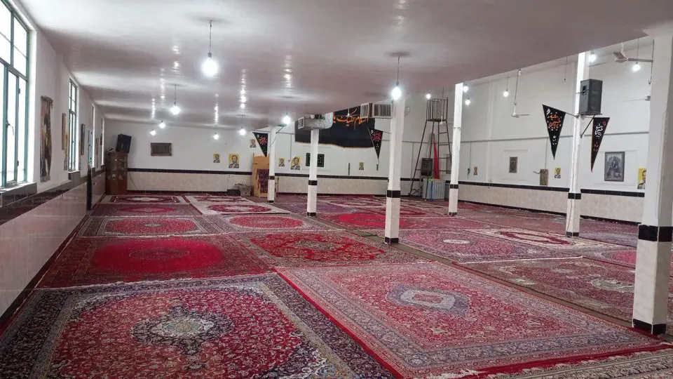 حسینیه صاحب الزمان(حسن خان باغیها مقیم نسیم شهر)