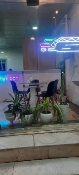 سالاد بار و ساندویچ رژیمی تونومو