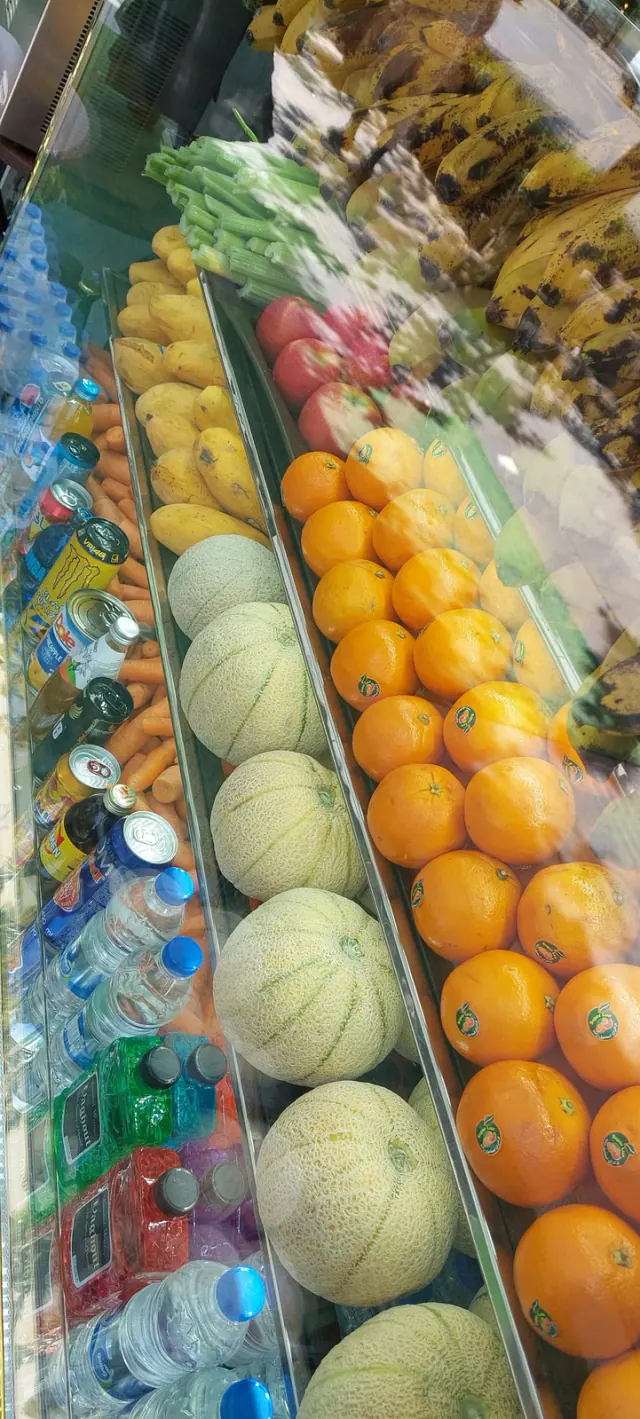 ابمیوه بستنی لاهیجان