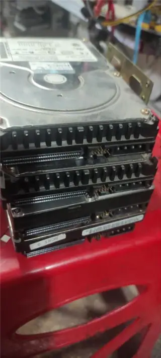 انواع هارد اسکازی 68 پین 80 پین 50 پین SCSI