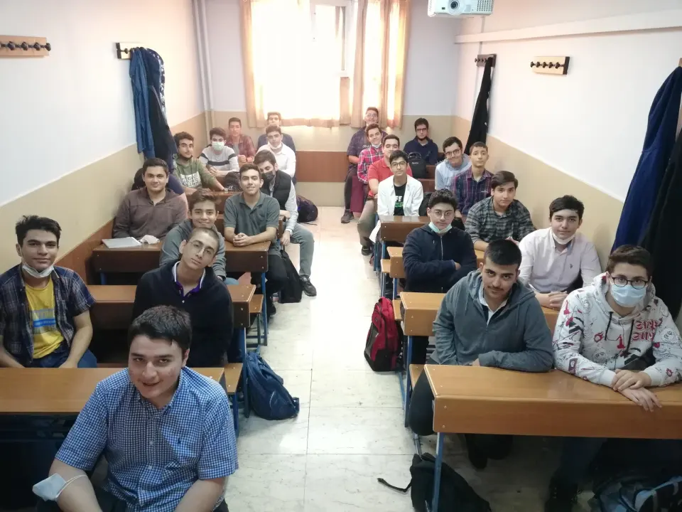 دبیرستان علامه طباطبایی واحد کارگر