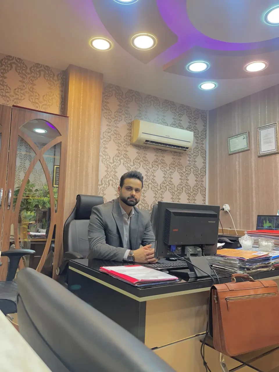 وكيل پايه يك دادگستري استان گيلان