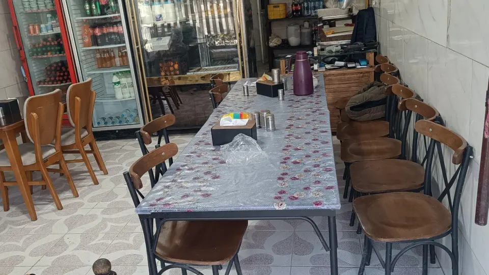 رستوران گلها
