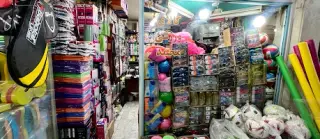 فروشگاه لوازم ورزشی پارسلتیک در منیریه