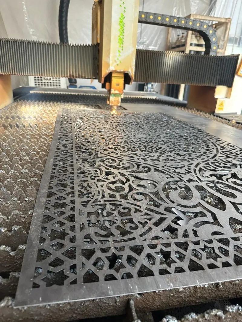 برش فلزات آقای لیزر