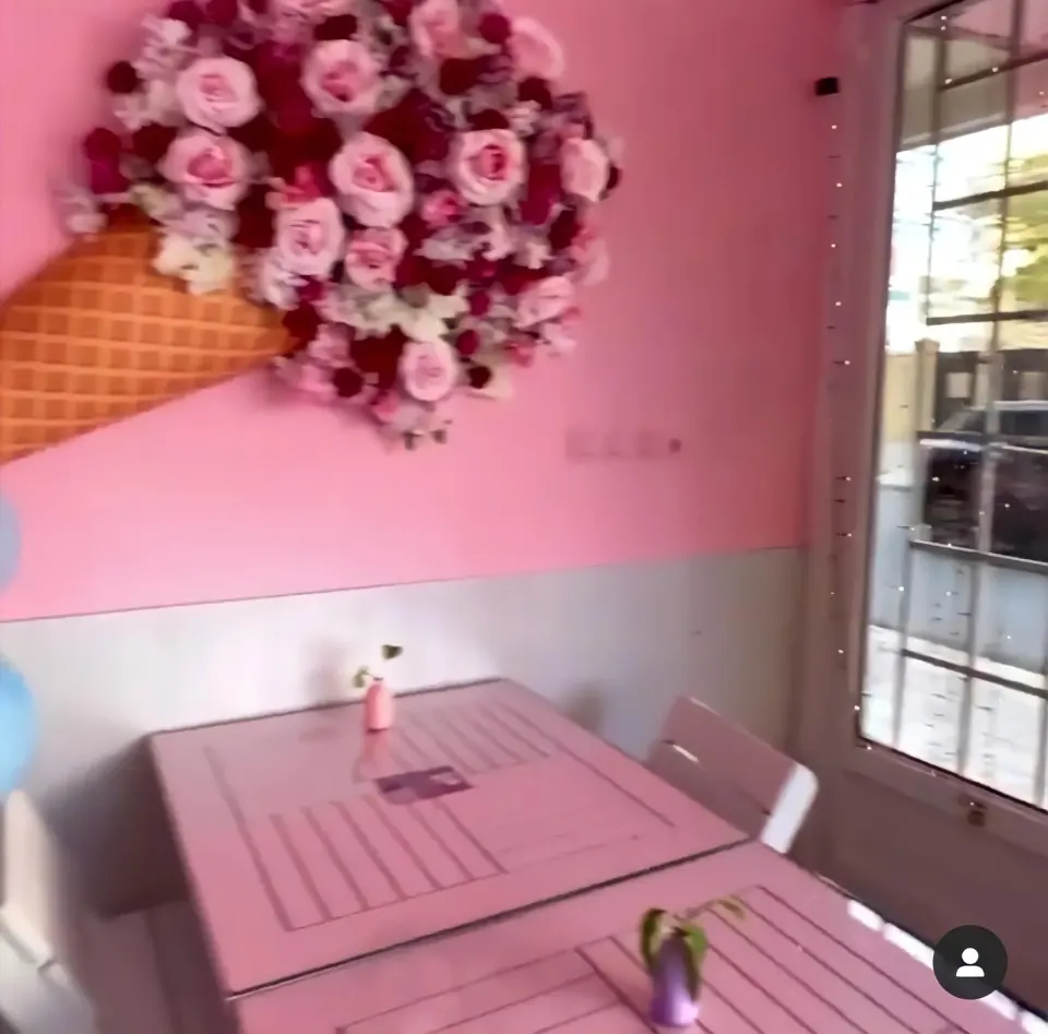 کافی شاپ پینکی روم در مشهد