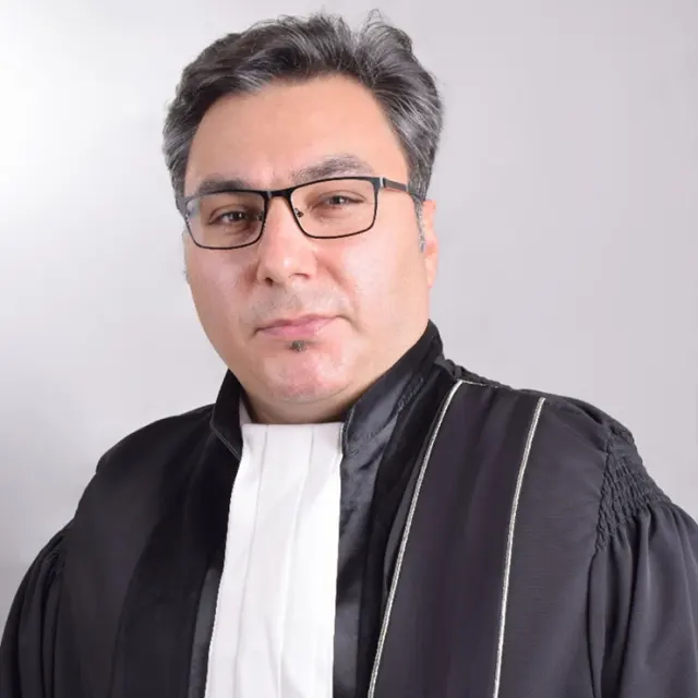 وکیل بابک بابازاده