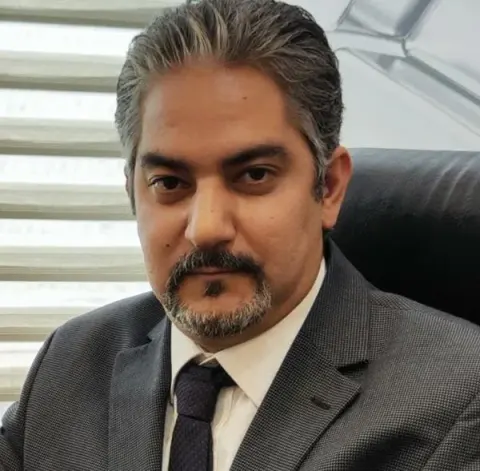 دکتر فرنود غرقابی/عمل بینی/جراح بینی