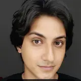 تیما روشن | بلاگر پوست