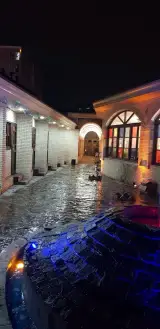 رستوران و سفره خانه سنتی عمارت پارسی