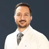 دکتر سید رضا خسروانی: طراح لبخند و دندانپزشک زیبایی