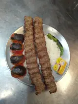 خانه کباب دکتر لذت