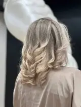 آرایشگاه پارس بانو