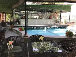 Garden House Cafe Restaurant