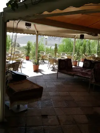 Mahestan Garden Restaurant