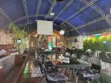 کافه رستوران میزبان