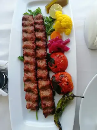 کافه رستوران سی جی
