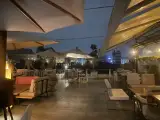 کافه رستوران عمارت ۸۵