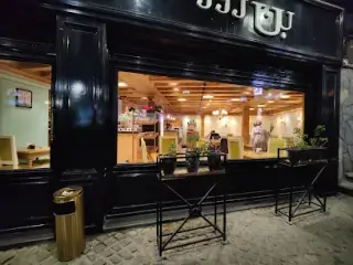 Bonjour Café & Restaurant