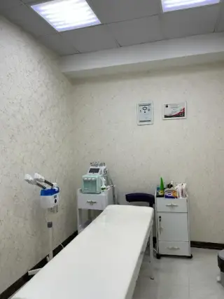کلینیک پوست و مو و زیبایی نهال