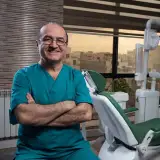 دکتر فریدون ولدخانی| دندانپزشک