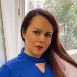 خدمات تخصصی ناخن نفیسه