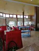 رستوران و مهمانپذیر گلستان