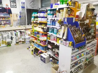 فروشگاه رنگ چسب و ابزار قیومی