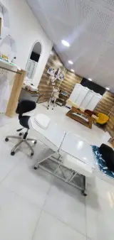 کلینیک زیبایی دنا