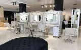 رنگ‌کار کراتین عاطفه در پاساژ مایسا هروی