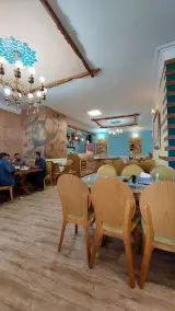 رستوران اروس