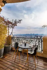 Emperor_realestate