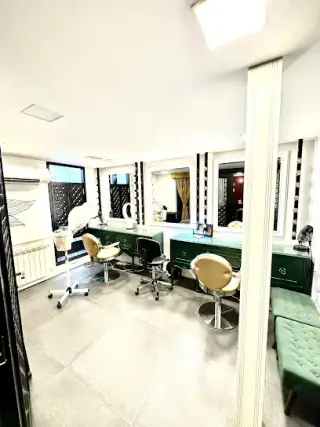 سالن زیبایی شبنم حضرتی