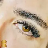 سالن تخصصی ناخن،پوست و مژه ثماتی