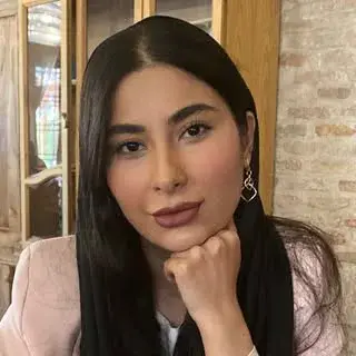 الناز طالبي  Elnaz Talebi