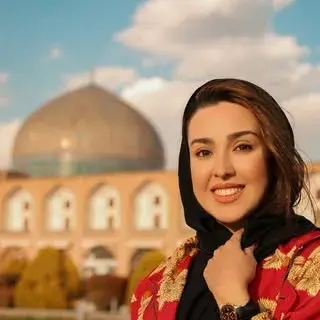 اصفهانگردي/ايرانگردي/طبیعتگردی/کافه رستوران/سفر با رکسانا