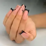 آموزش و کاشت ناخن سعادت آباد