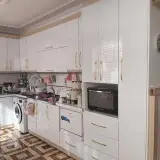 کابینت اشپزخانه کرمی
