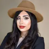 معصومه مرادقلی  میکاپ آرتیست