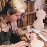 تولید و پخش آلات موسیقی تعمیرات تخصصی انواع ساز