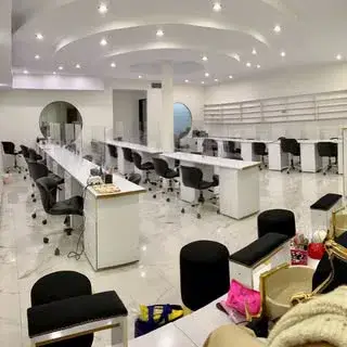 سالن بانك زيبايى